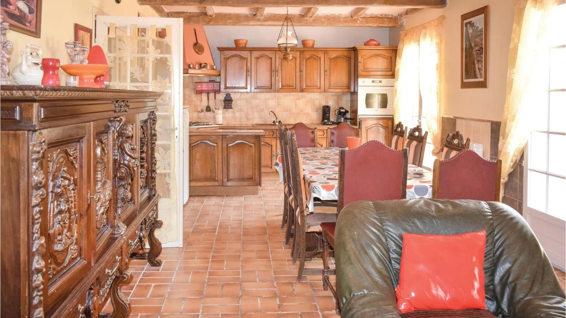 5 Bedroom Nice Home In Cleder Дом отдыха