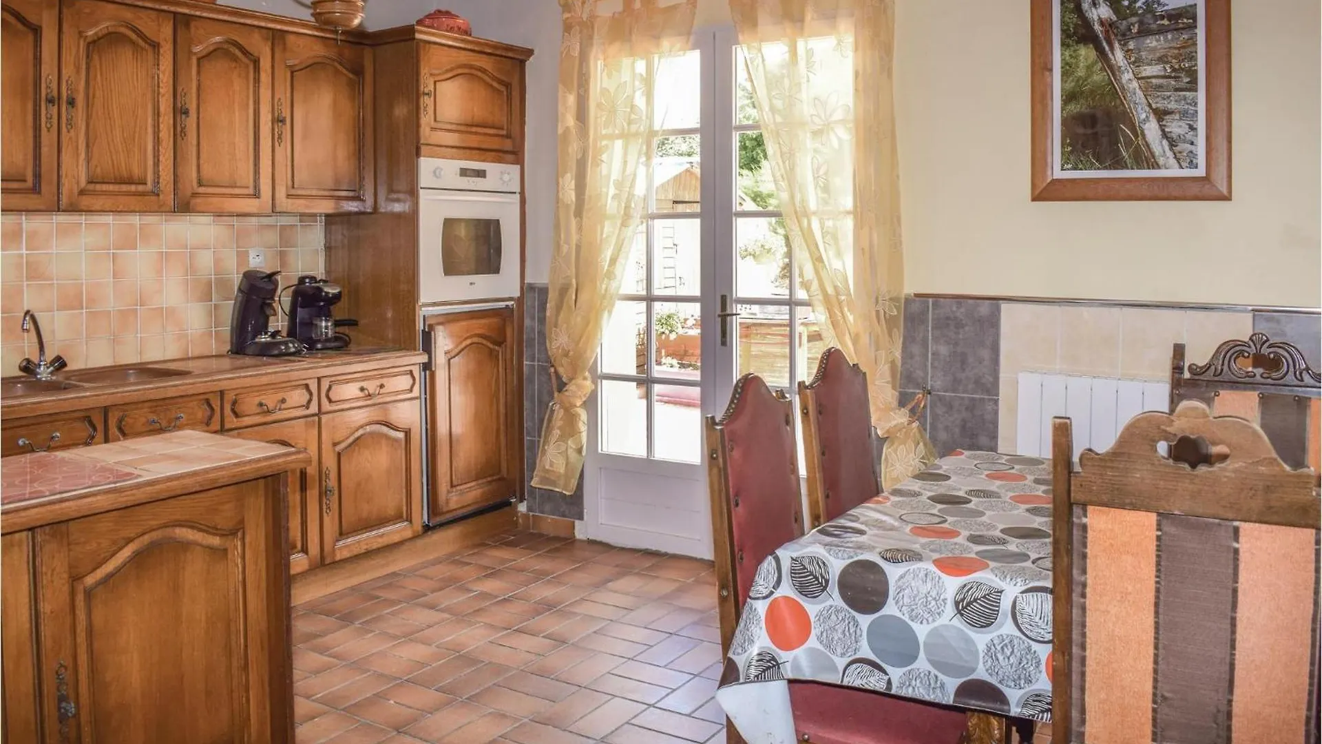 5 Bedroom Nice Home In Cleder